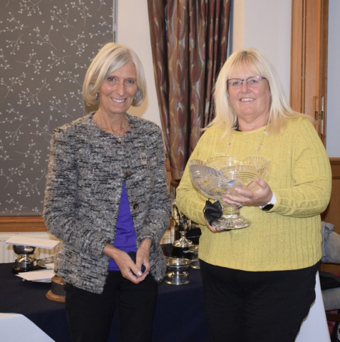 Fiona Robertson - Dumayne Bowl (Best Overall Net Summer Mtg)