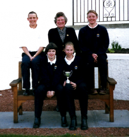 With Midlothian Girls winners of Cuthbertson Cup at Musselburgh 1998. Photo courtesy of Maggie McPherson